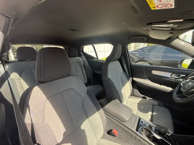 VOLVO XC40 XC40 B3 Plus Dark aut