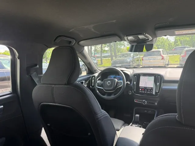 VOLVO XC40 XC40 B3 Plus Dark aut