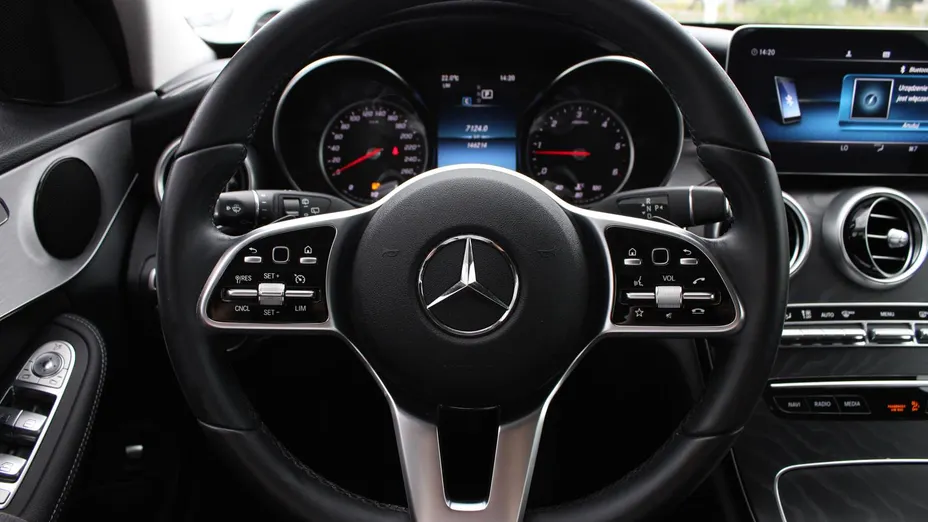 MERCEDES-BENZ C Klasa C 220 d 9G-TRONIC
