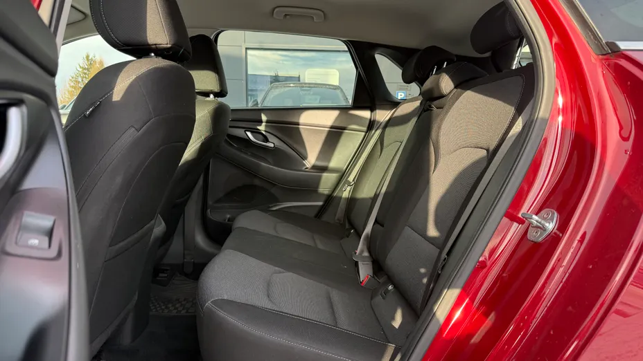 HYUNDAI i30 i30 1.5 DPI Modern