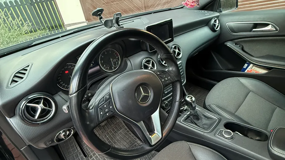 MERCEDES-BENZ A Klasa A 180
