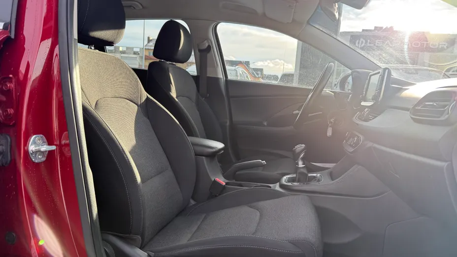 HYUNDAI i30 i30 1.5 DPI Modern