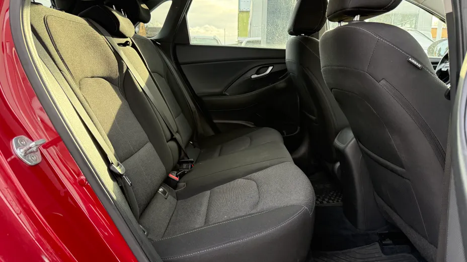 HYUNDAI i30 i30 1.5 DPI Modern