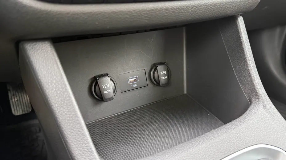 HYUNDAI i30 i30 1.5 DPI Modern