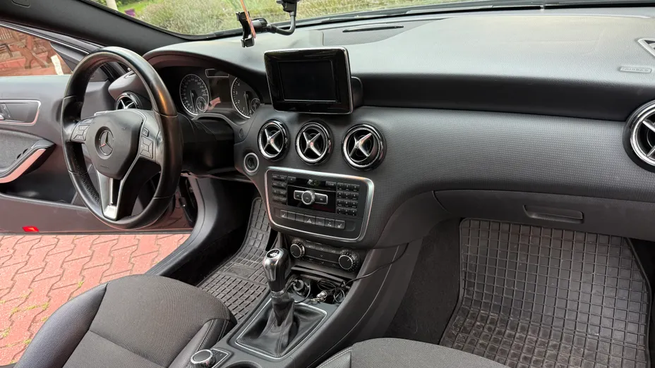 MERCEDES-BENZ A Klasa A 180