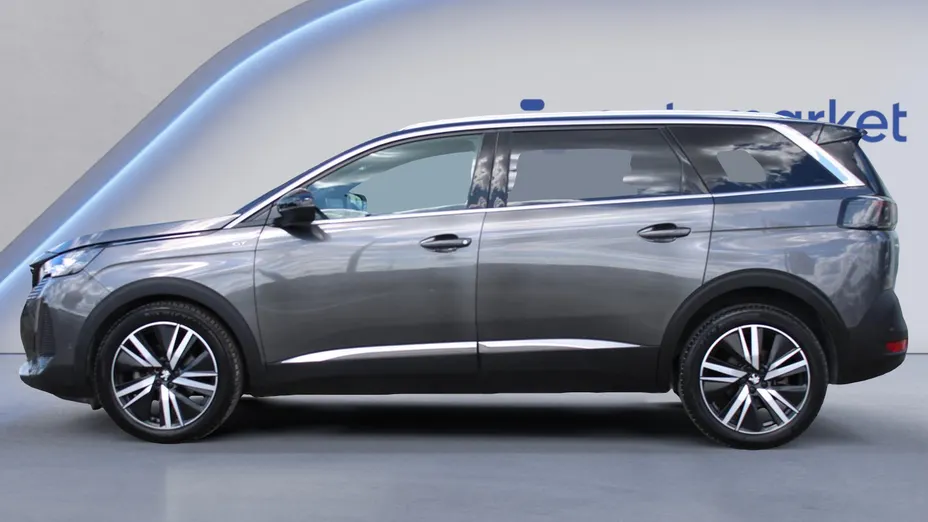 PEUGEOT 5008 5008 1.6 PureTech GT Pack S&S EAT8