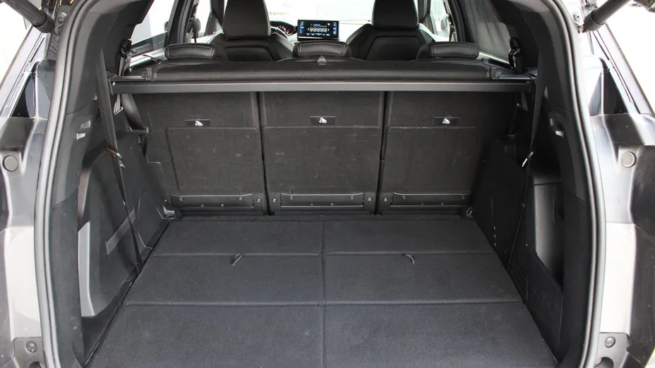 PEUGEOT 5008 5008 1.6 PureTech GT Pack S&S EAT8