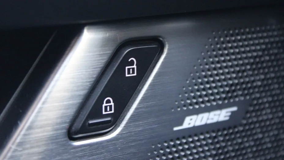 MAZDA 3 3 2.0 mHEV Hikari