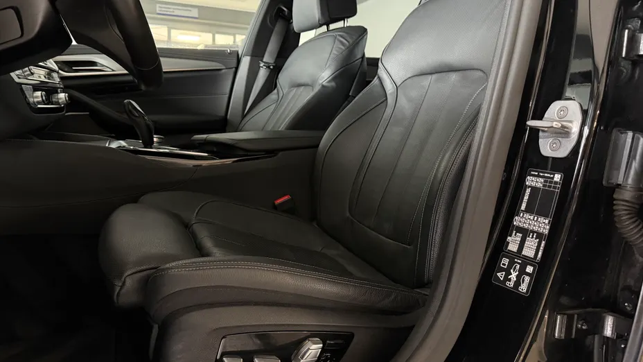 BMW Seria 5 520d xDrive mHEV Luxury Line sport-aut