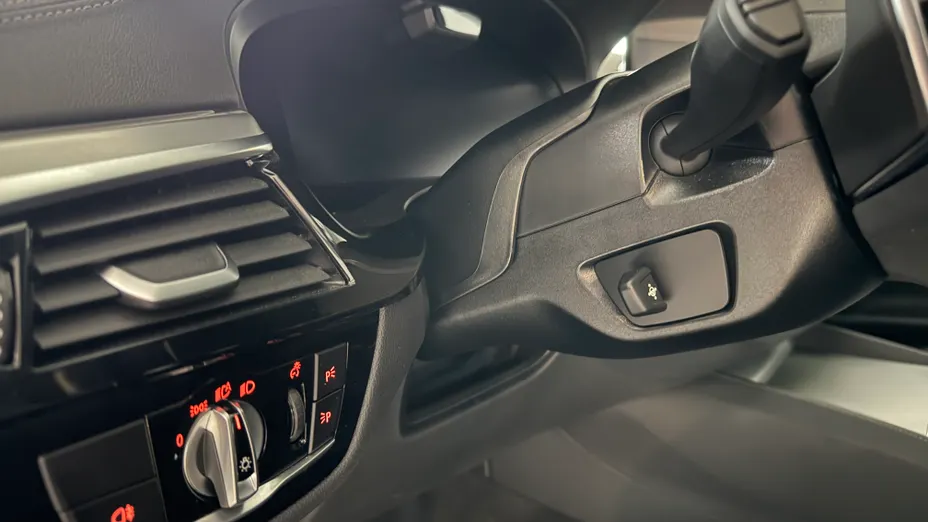 BMW Seria 5 520d xDrive mHEV Luxury Line sport-aut