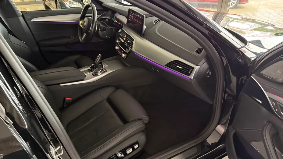 BMW Seria 5 520d xDrive mHEV Luxury Line sport-aut