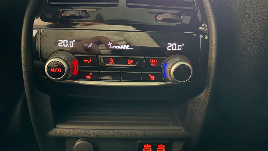 BMW Seria 5 520d xDrive mHEV Luxury Line sport-aut