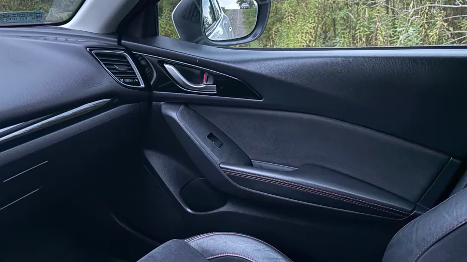 MAZDA 3 3 2.0 Enso
