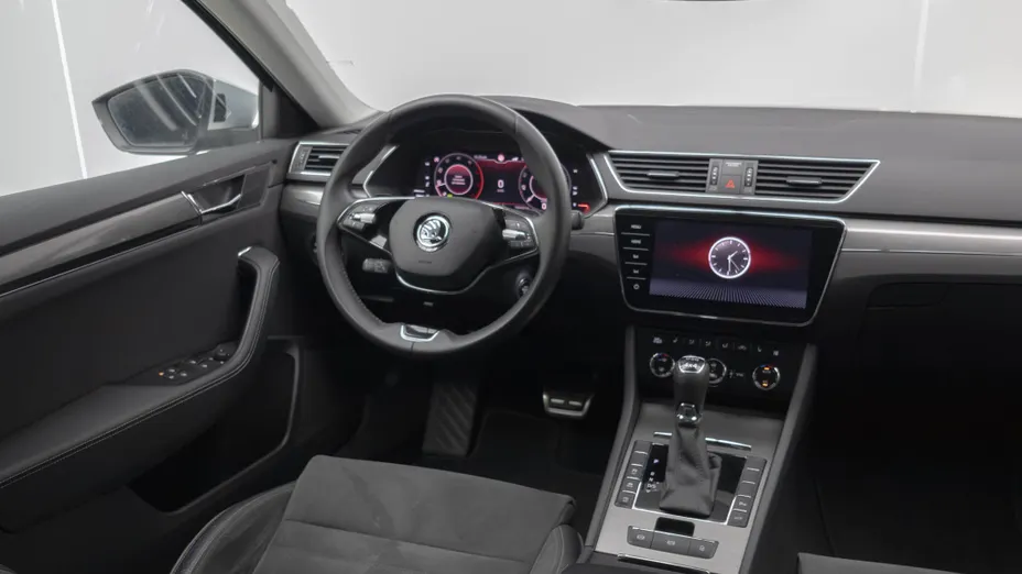 SKODA Superb Superb 2.0 TDI SCR 4x4 Scout DSG