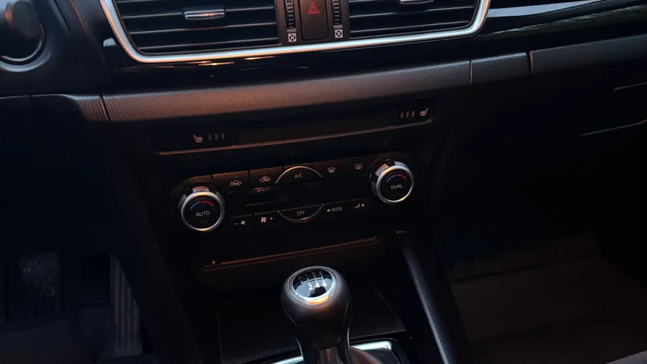 MAZDA 3 3 2.0 Enso