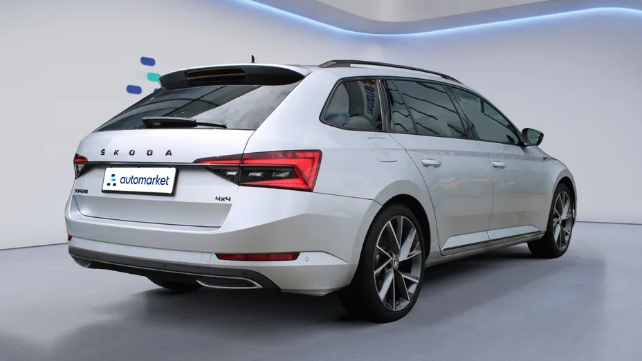 SKODA Superb Superb 2.0 TDI SCR 4x4 Sportline DSG