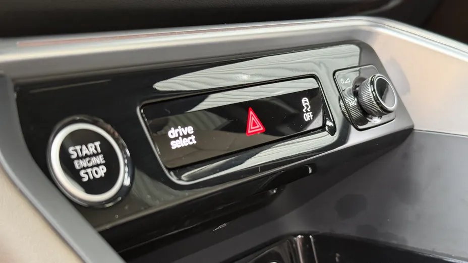 AUDI Q5 Q5 40 TDI mHEV Quattro S Line S tronic