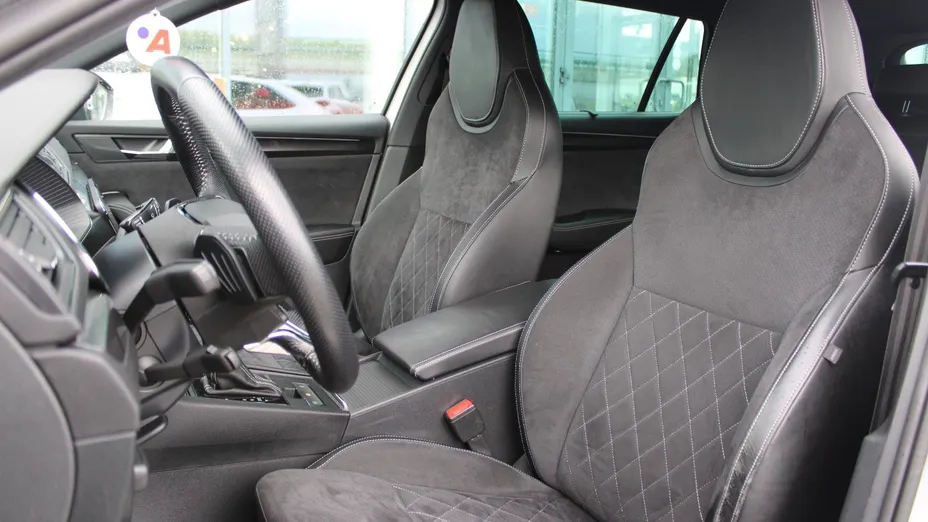 SKODA Superb Superb 2.0 TDI SCR 4x4 Sportline DSG