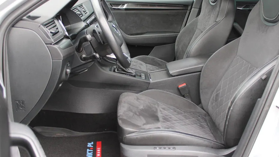 SKODA Superb Superb 2.0 TDI SCR 4x4 Sportline DSG