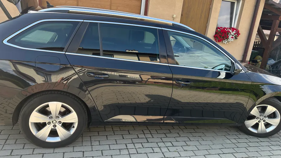 SKODA Superb Superb 2.0 TDI 4x4 Style DSG