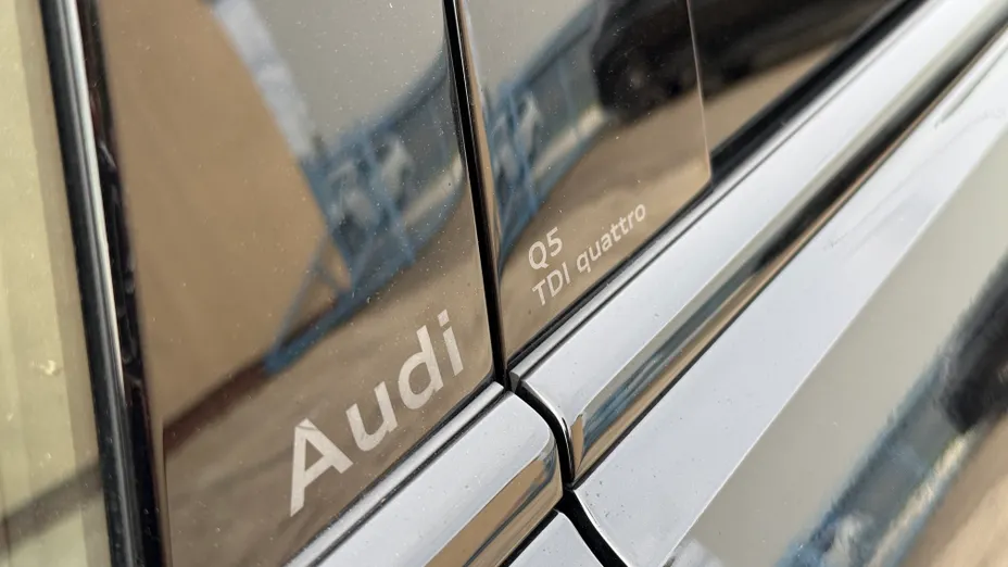 AUDI Q5 Q5 40 TDI mHEV Quattro S Line S tronic