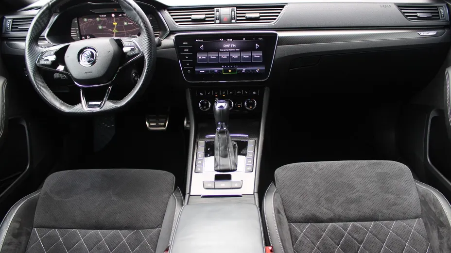 SKODA Superb Superb 2.0 TDI SCR 4x4 Sportline DSG