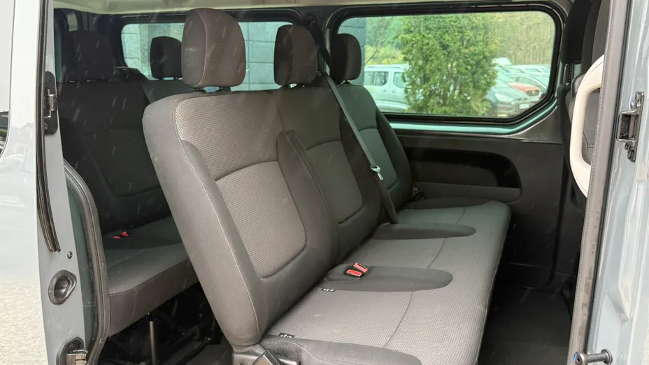 RENAULT Trafic SpaceClass Trafic Grand SpaceClass 2.0 dCi Escapade