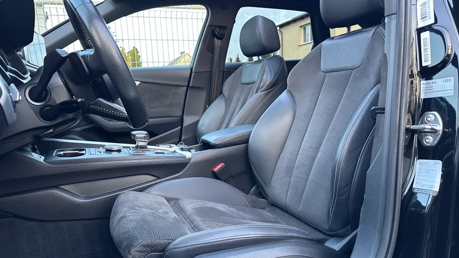 AUDI A4 A4 2.0 TDI Sport S tronic