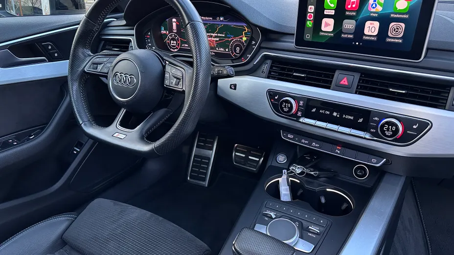 AUDI A4 A4 2.0 TDI Sport S tronic