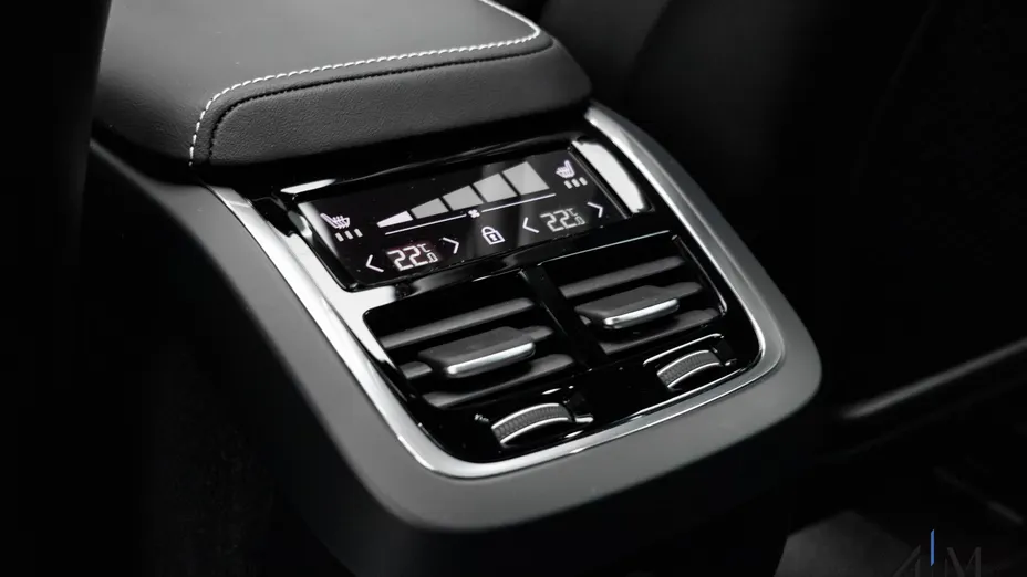 VOLVO S60 S60 B5 B AWD Ultimate Dark aut