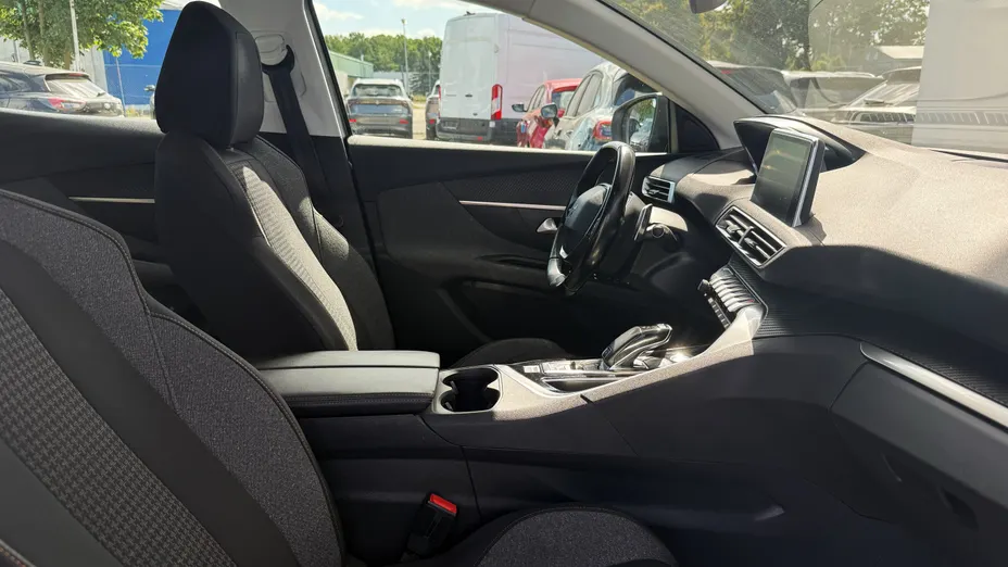 PEUGEOT 3008 3008 1.6 PureTech GPF Allure S&S EAT8