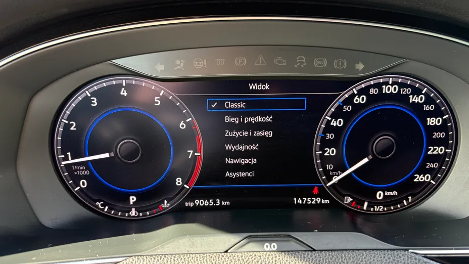 VOLKSWAGEN Passat -