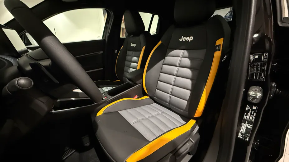 JEEP Avenger Avenger 1.2 T3 mHEV The North Face 4xe eDCT6 Nowy