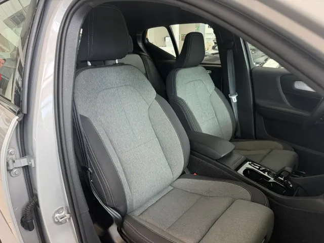 VOLVO XC40 XC40 B3 Plus Dark aut