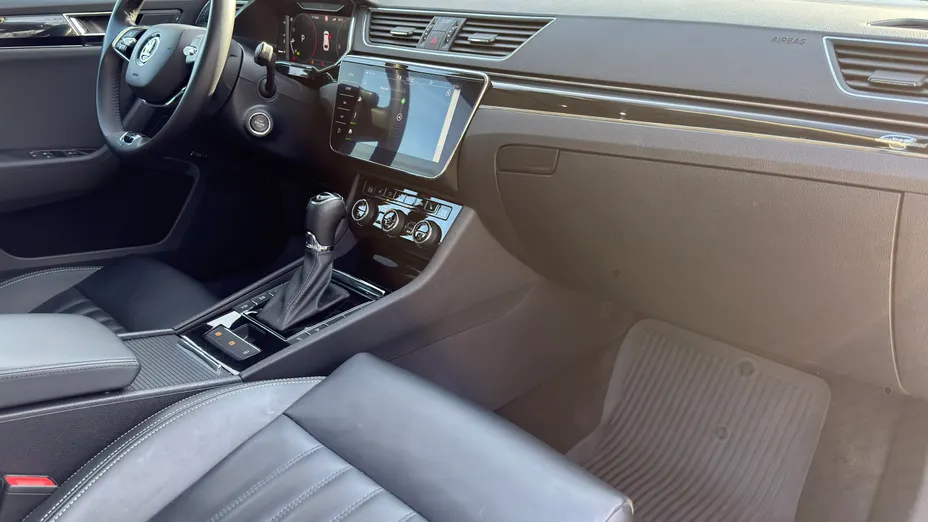 SKODA Superb Superb 2.0 TDI SCR L&K DSG