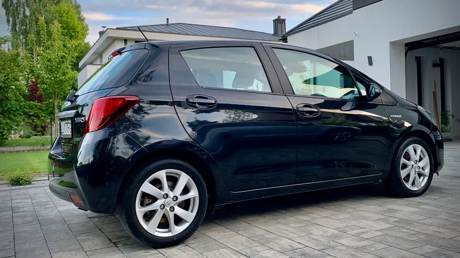 TOYOTA Yaris Yaris Hybrid 1.5 Executive