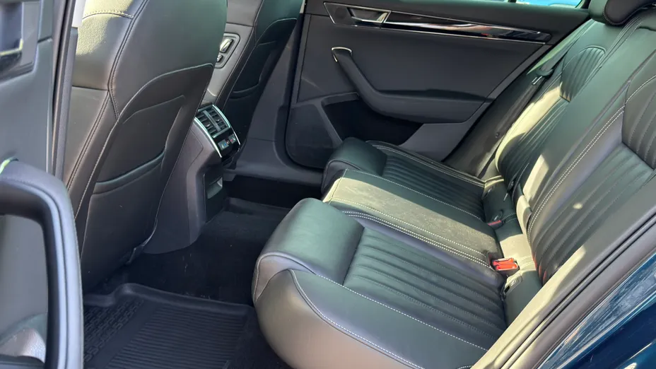 SKODA Superb Superb 2.0 TDI SCR L&K DSG