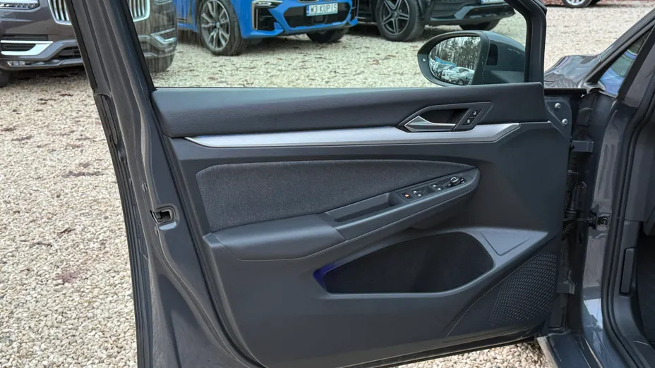 VOLKSWAGEN Golf Golf VIII 1.0 TSI Life