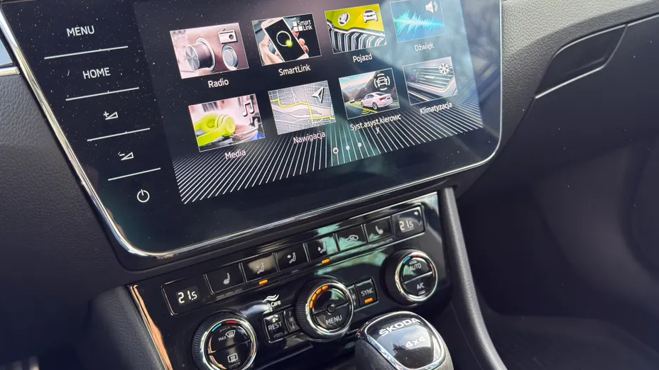 SKODA Superb Superb 2.0 TDI SCR L&K DSG