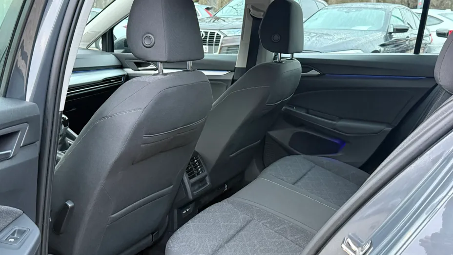 VOLKSWAGEN Golf Golf VIII 1.0 TSI Life