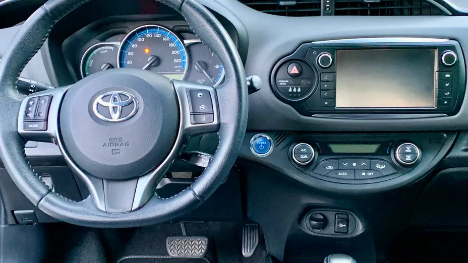 TOYOTA Yaris Yaris Hybrid 1.5 Executive