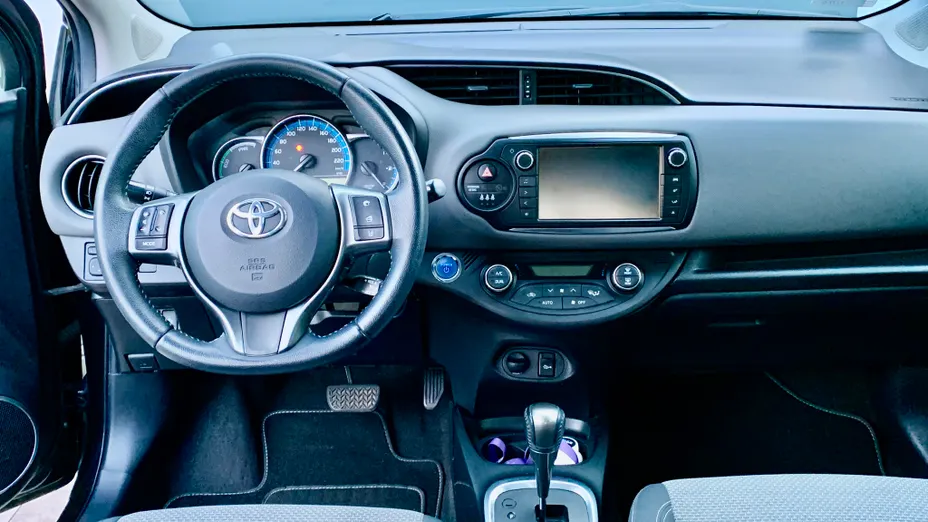 TOYOTA Yaris Yaris Hybrid 1.5 Executive