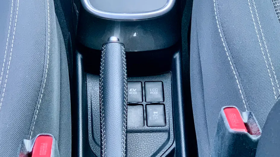 TOYOTA Yaris Yaris Hybrid 1.5 Executive