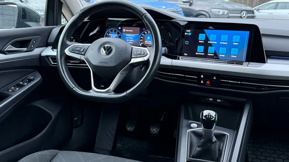 VOLKSWAGEN Golf Golf VIII 1.0 TSI Life