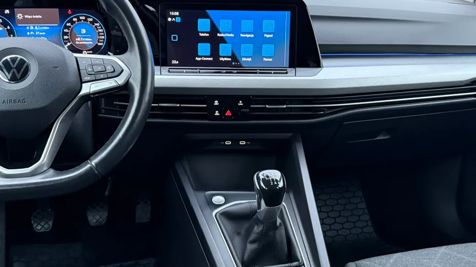 VOLKSWAGEN Golf Golf VIII 1.0 TSI Life