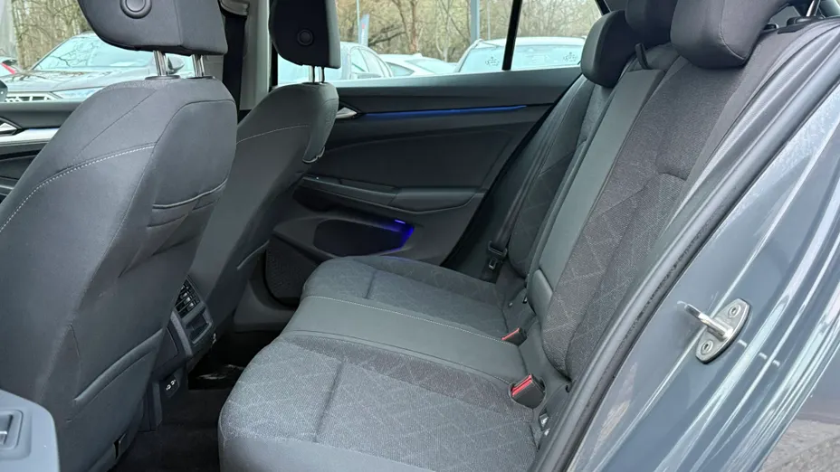 VOLKSWAGEN Golf Golf VIII 1.0 TSI Life