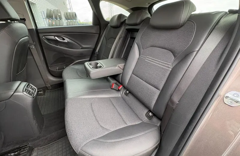 HYUNDAI i30 i30 1.5 T-GDI 48V Executive DCT