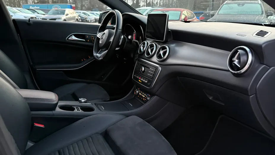 MERCEDES-BENZ CLA CLA 250 4-Matic