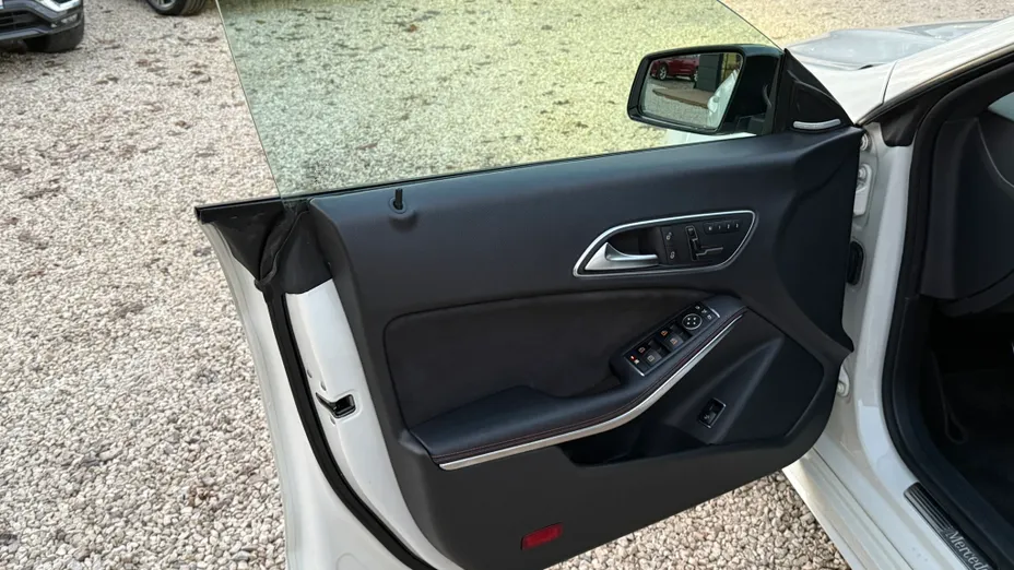 MERCEDES-BENZ CLA CLA 250 4-Matic