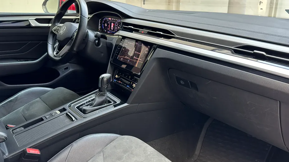 VOLKSWAGEN Arteon Arteon 2.0 TSI R-Line DSG